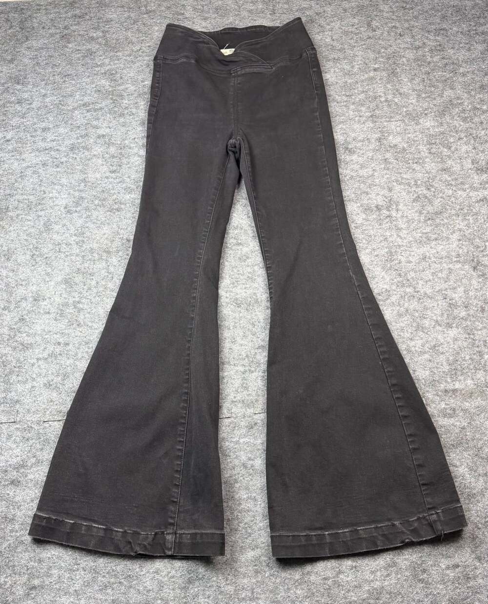 We The Free Just Float On Flare Jeans Size 27 Black